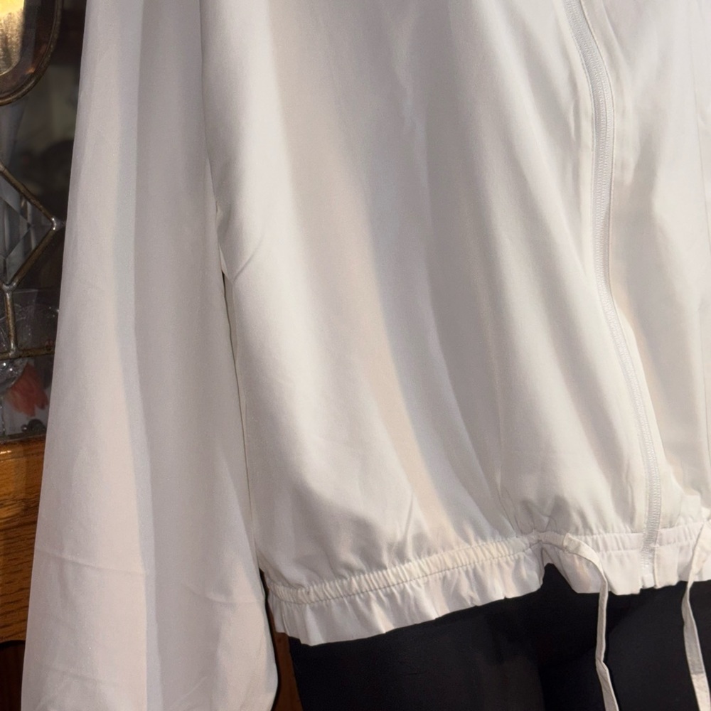 Old Navy StretchTech Packable Ruffle-Trim Jacket white full-zip drawstring large - Picture 11 of 11